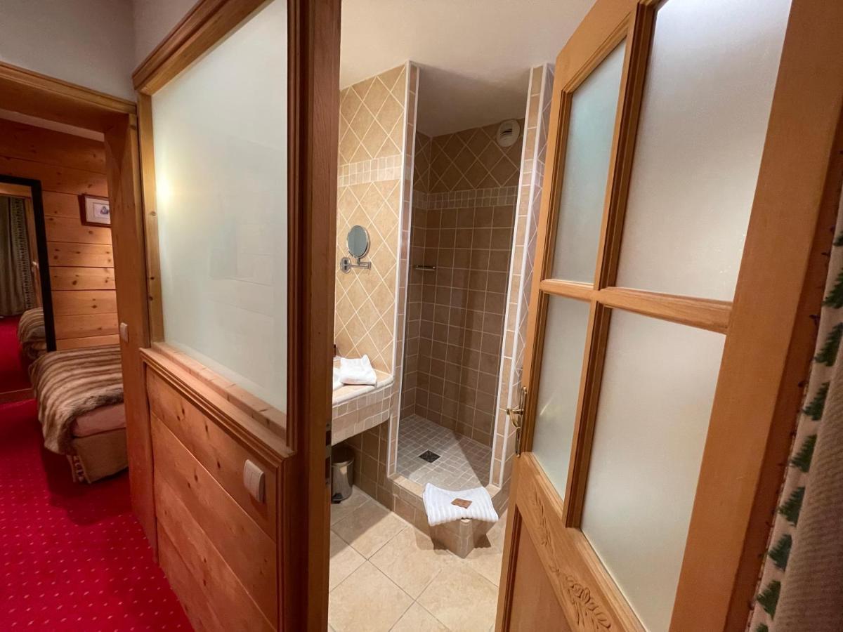 Hotel Le Chalet D'Auron Restaurant Et Spa Екстер'єр фото